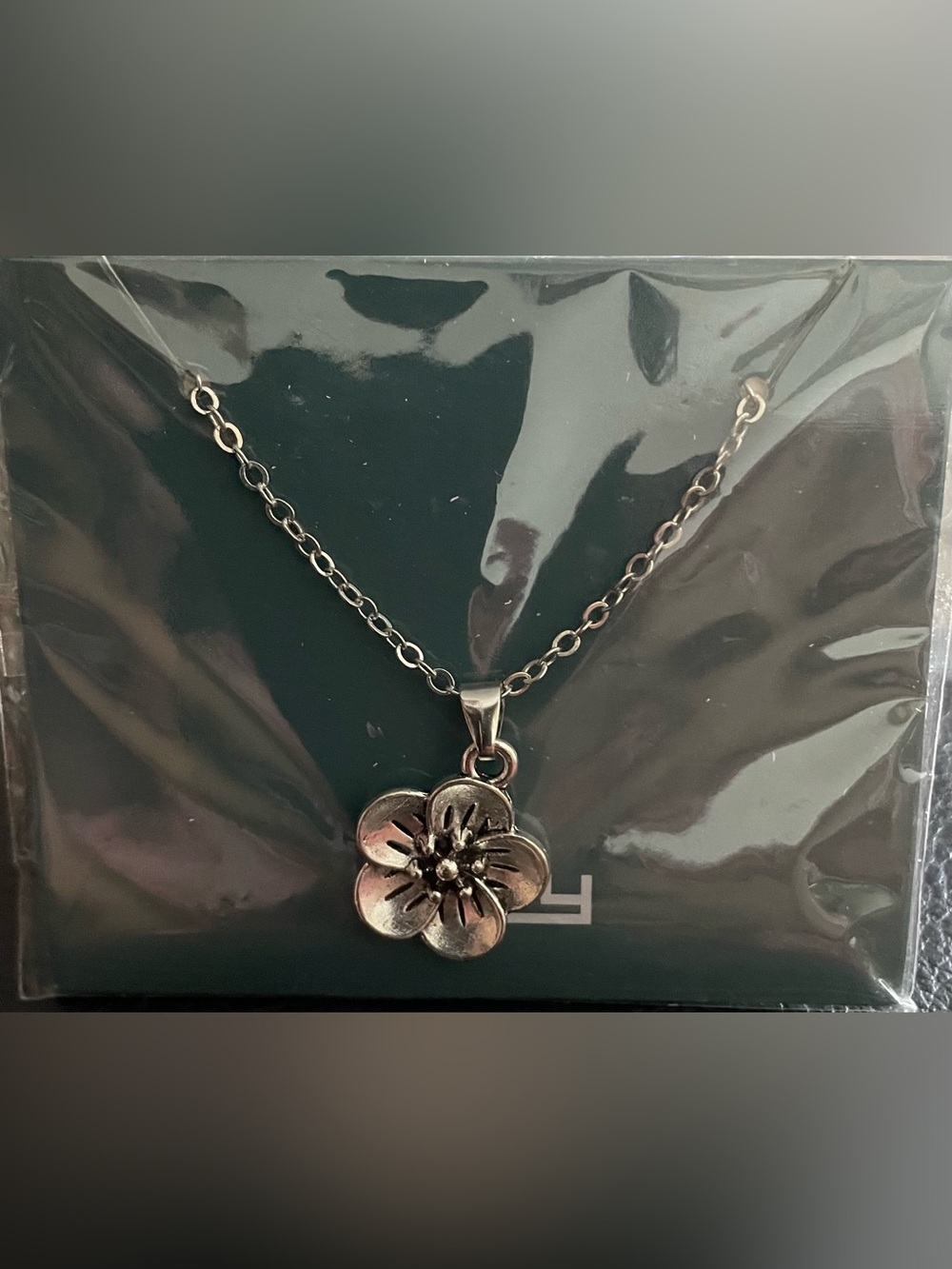 EFFY Silver Flower Pendant Necklace - Elegant Floral Women's Jewelry